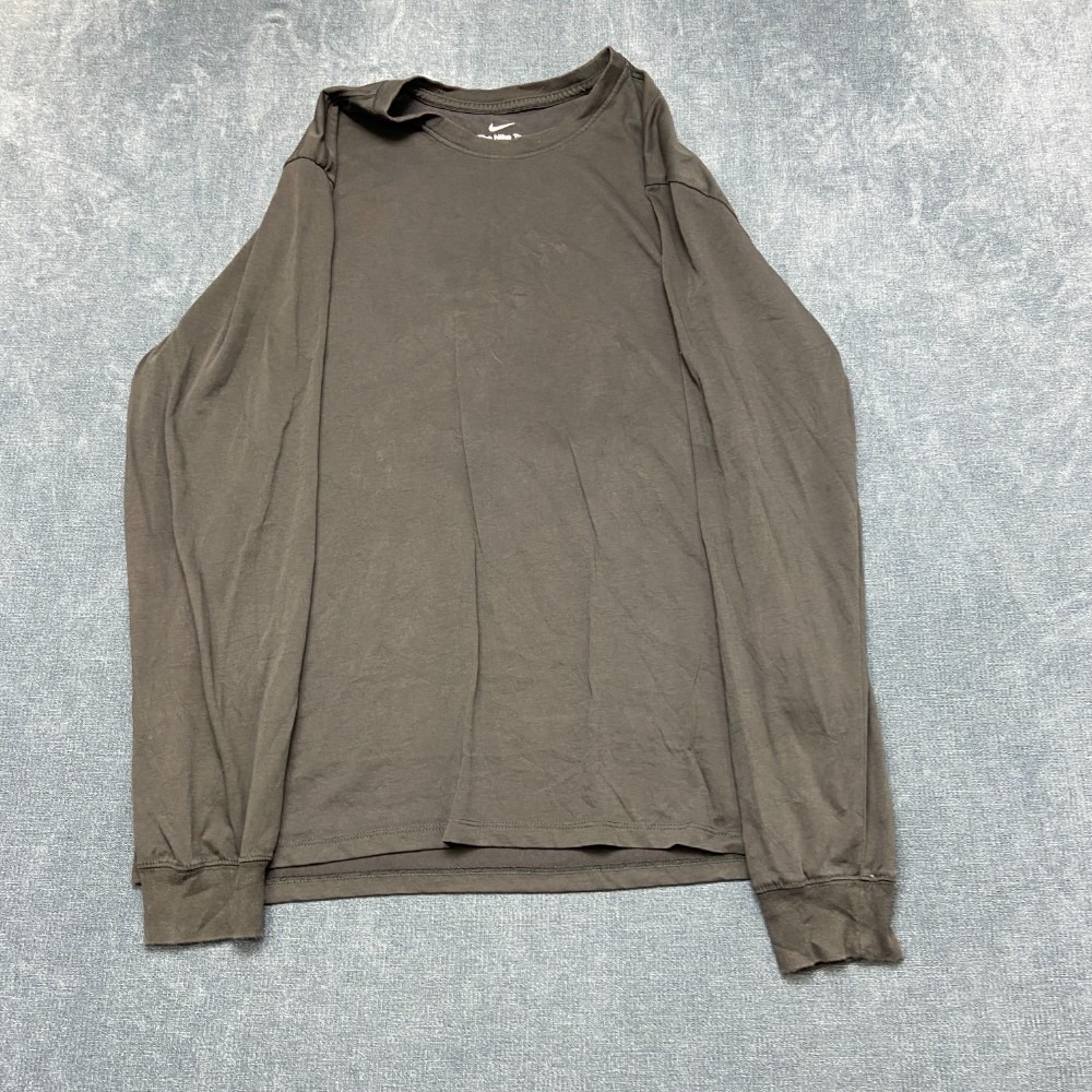 Nike Dri Fit Shirt Mens XL Gray Swoosh Logo Crew Neck All Day Comfort Outdoor